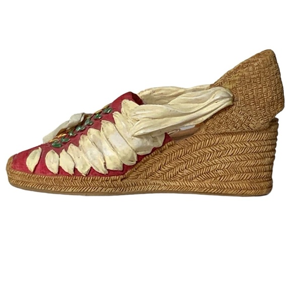 Just The Right Shoe Vintage Espadrille Pacha Collectible Mini High Heel Shoe - Picture 2 of 16